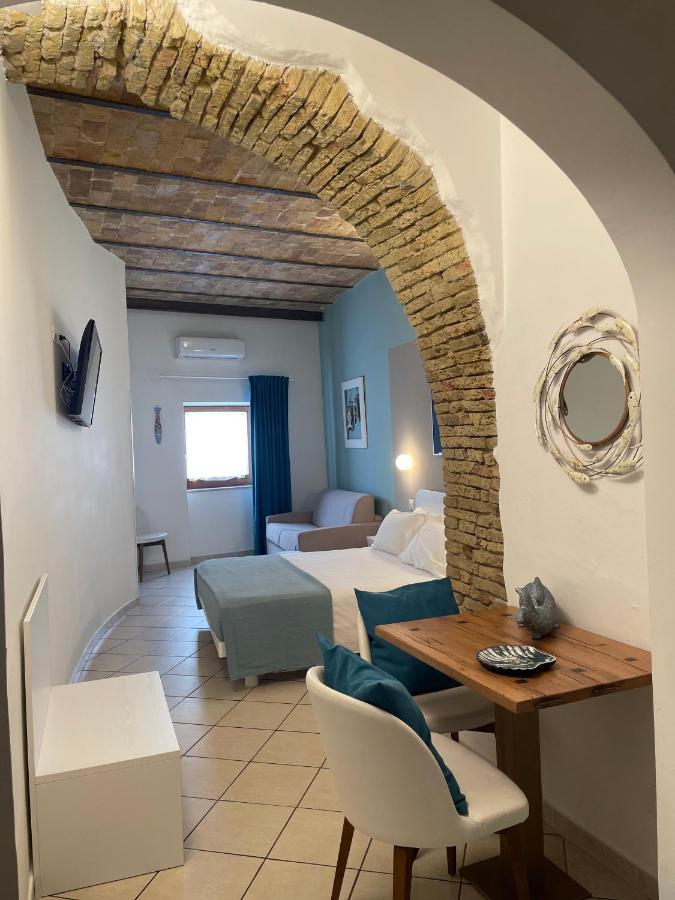Barbarossa Sea Room Termoli Exteriör bild